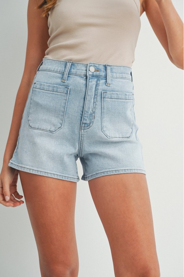 Patch Pocket Short